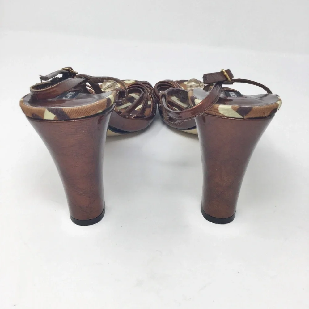 Claudia Ciuti Brown Patent Leather Heeled Sandals